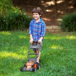 Husqvarna Toy Lawn Mower - 589289601 - Pretend Play -Games Official Website 5564b7631f0e2a0f5121f9c4a2c254ae6d9ecd02 49181996 4